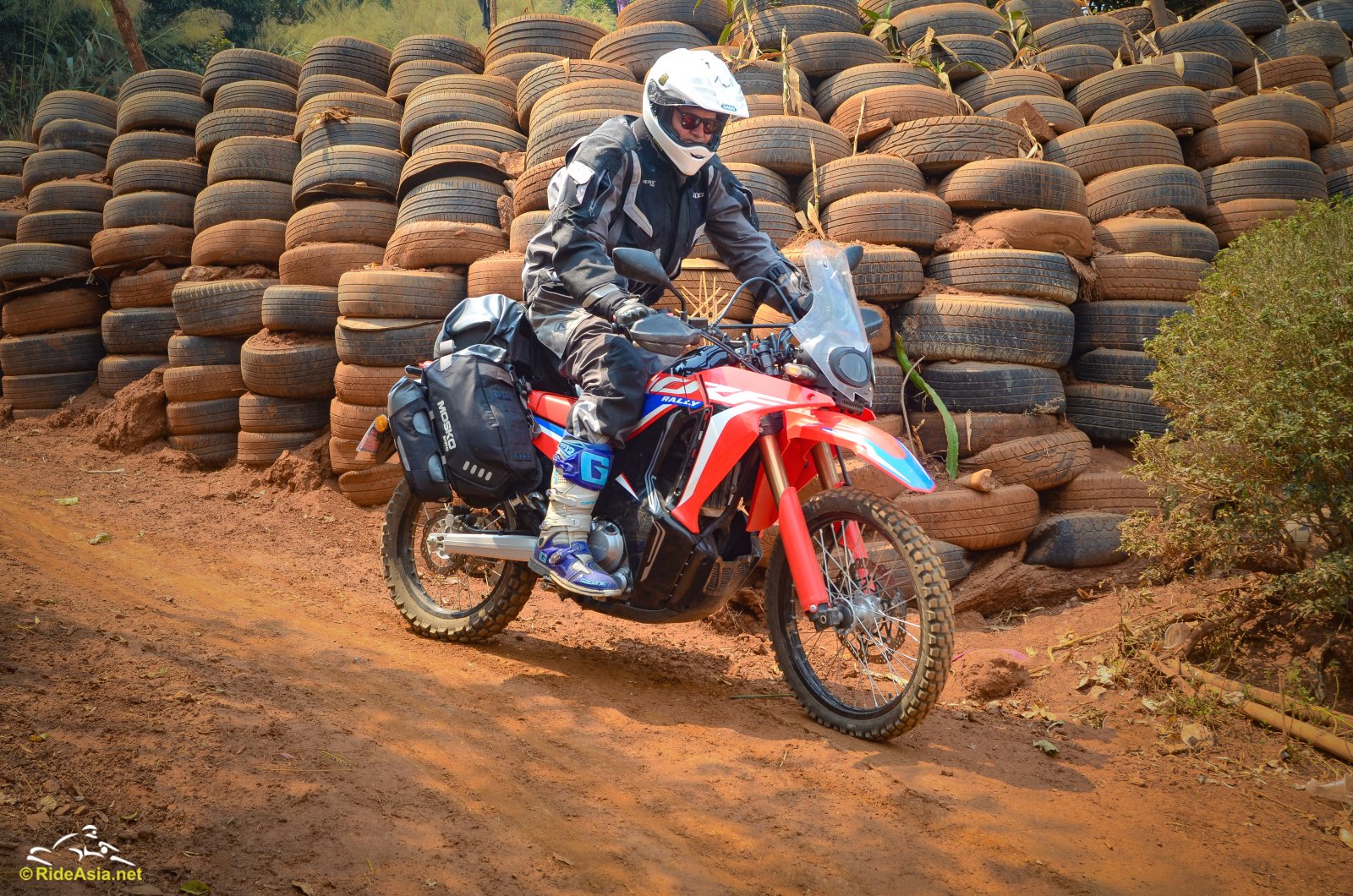 00crf1e.jpg