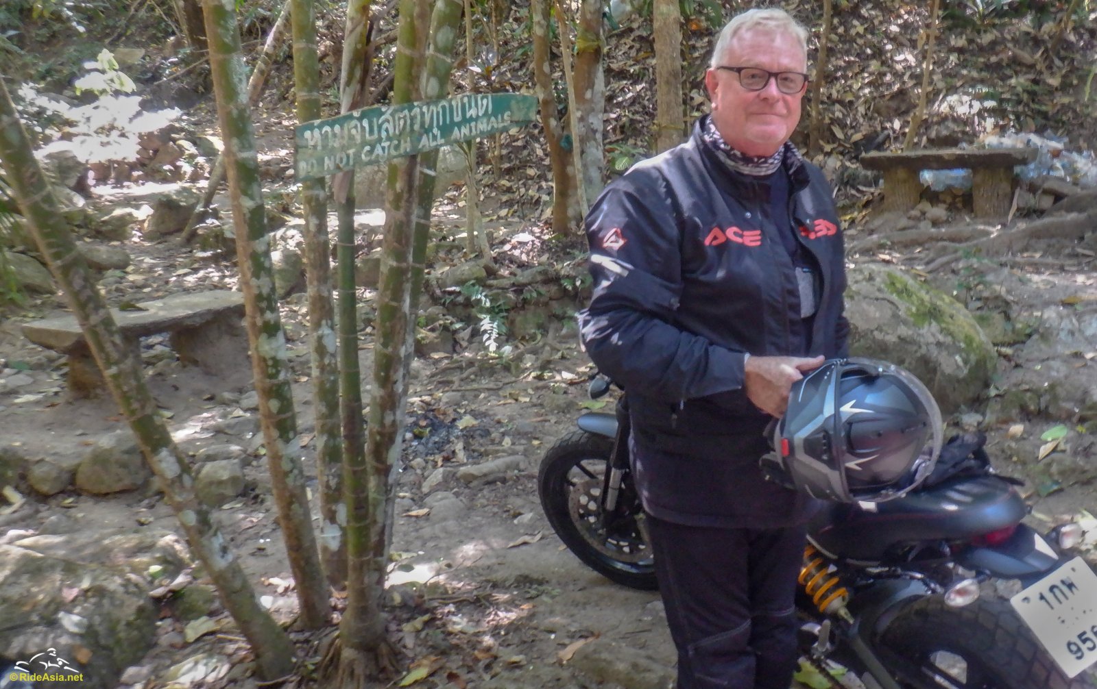00crf1g.jpg