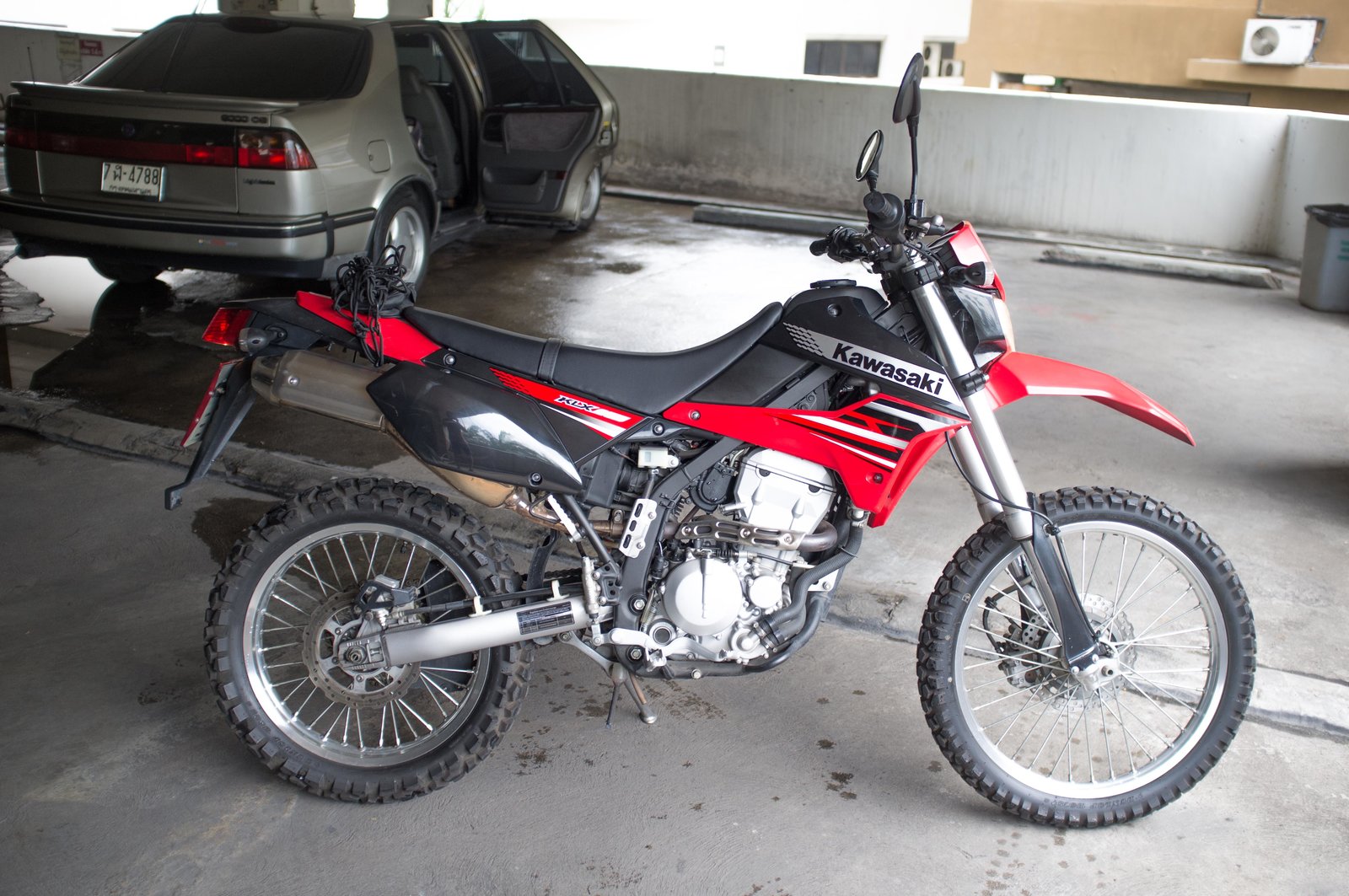 2012 Kawasaki KLX 250 a.jpg