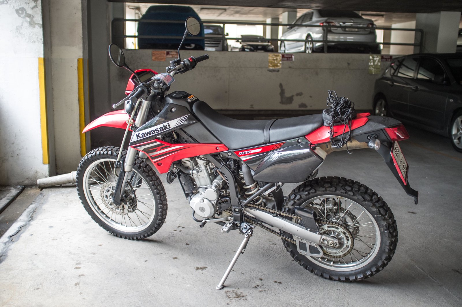 2012 Kawasaki KLX 250 b.jpg