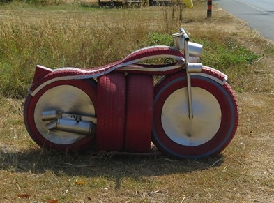 Thai Mocy Tyre Art.jpg