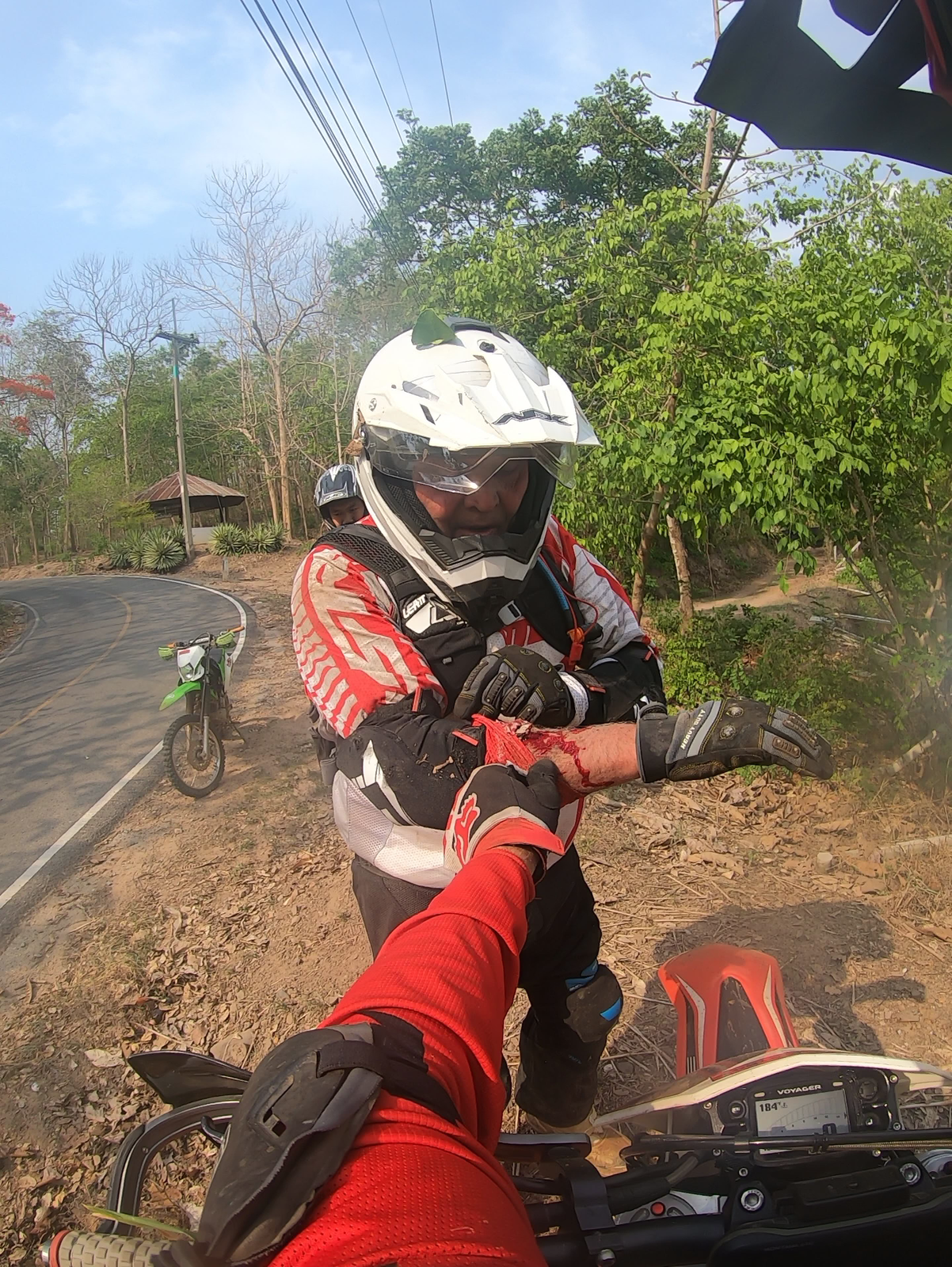 vlcsnap-2019-05-20-06h54m17s625-png.78469