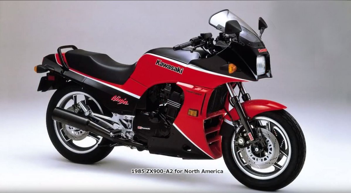 Wikimedia-GPZ-900R-3-8756-default-large.jpeg
