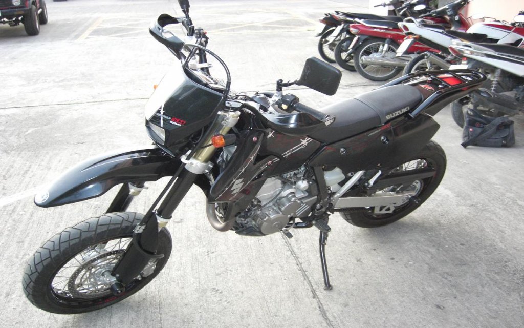 mix 2011 and drz400sm 032edit1.jpg