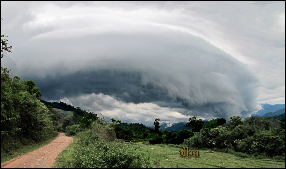 lenticularcloud.jpg