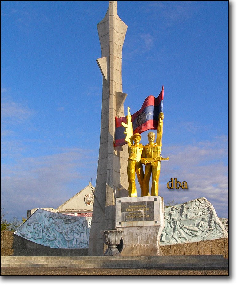monument2.jpg monument2.jpg
