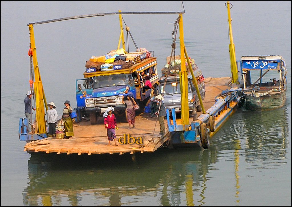 ja-jo-ferry-champasak.jpg