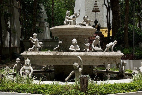 fountain analayo wat.jpg fountain analayo wat.jpg