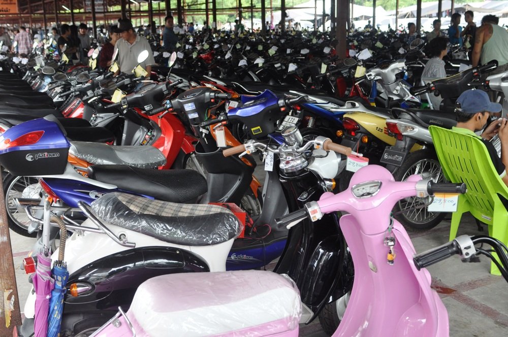 DSC_0670 bike market 1000.jpg DSC_0670 bike market 1000.jpg