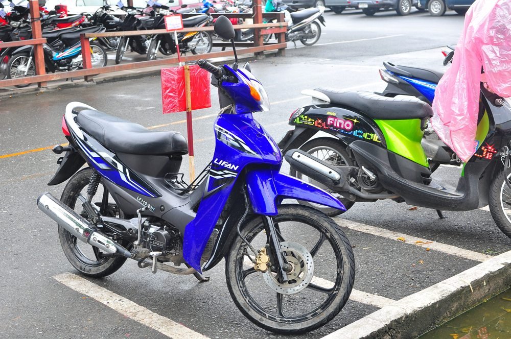 DSC_0675 lifa yam scooter copy.jpg DSC_0675 lifa yam scooter copy.jpg