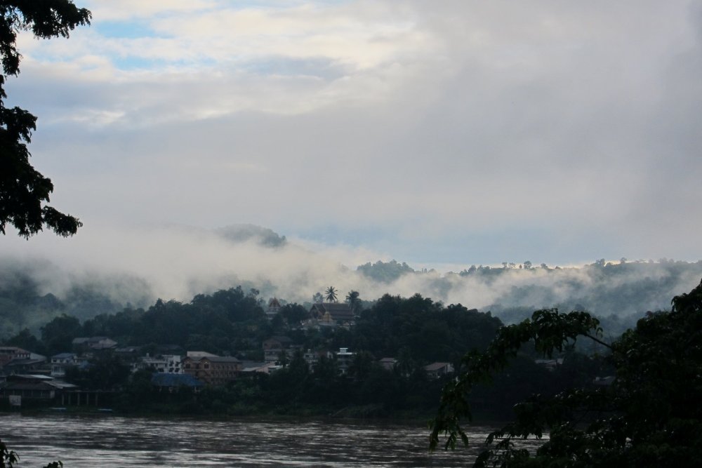 huay xai early morning.jpg