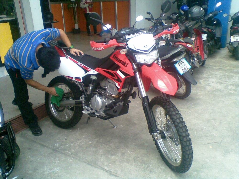 red klx.jpg