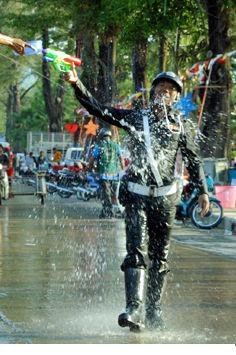 songkran.no8.jpg