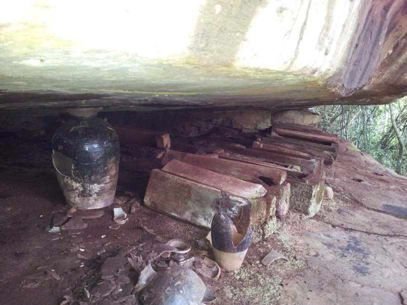 Coffins-3 20130129.jpg Coffins-3 20130129.jpg