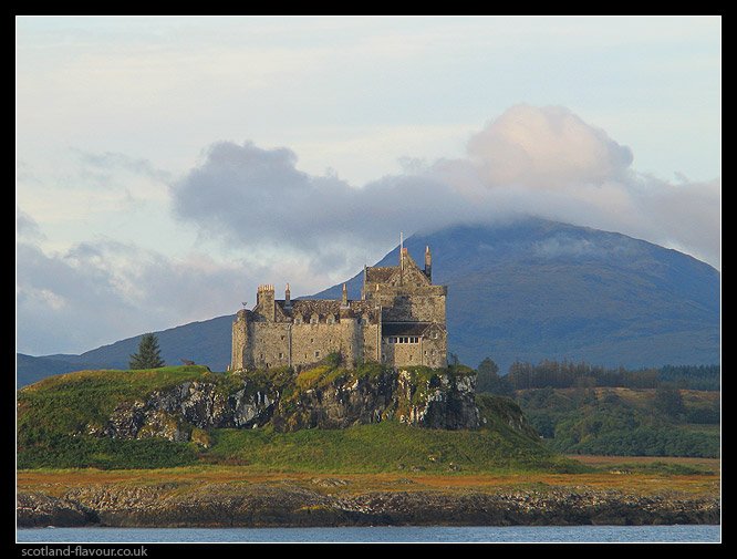 duart_castle_mull_scotland_G2102.jpg