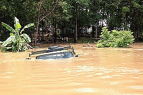 Floods Hatkhai.jpg