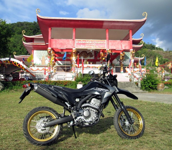 CRF250M.14.jpg