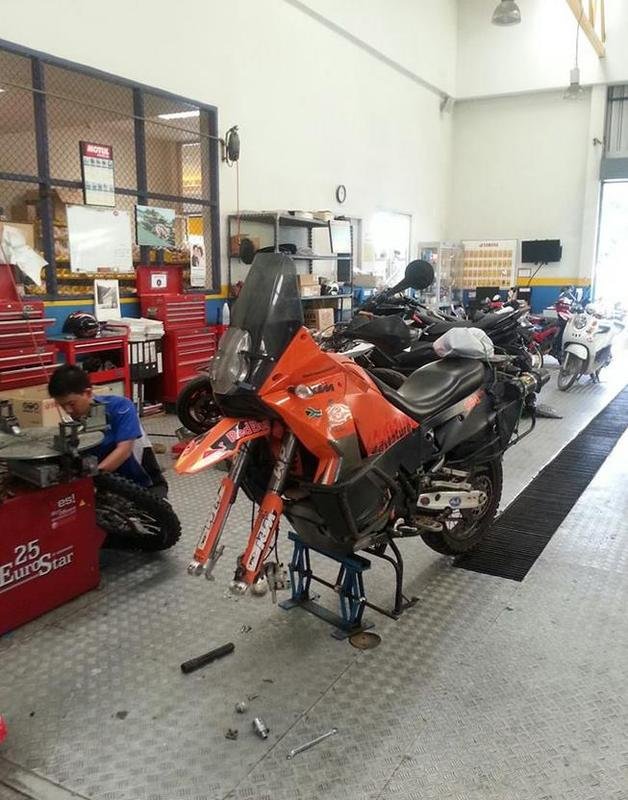 ktm 2.jpg