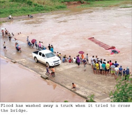 Chinese Truck.jpg