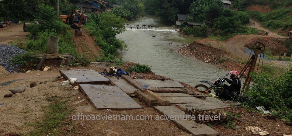 dirtbikingtourvietnam15.jpg