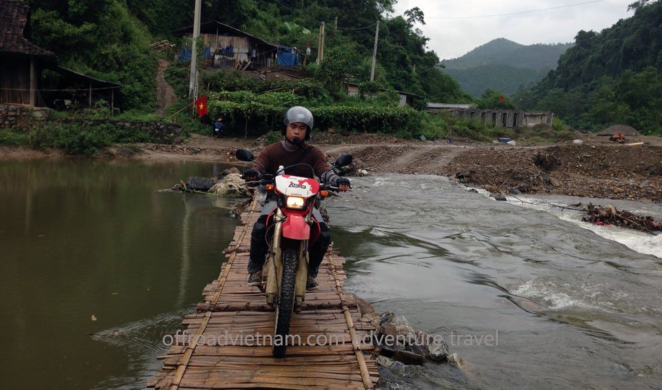 dirtbikingtourvietnam12.jpg