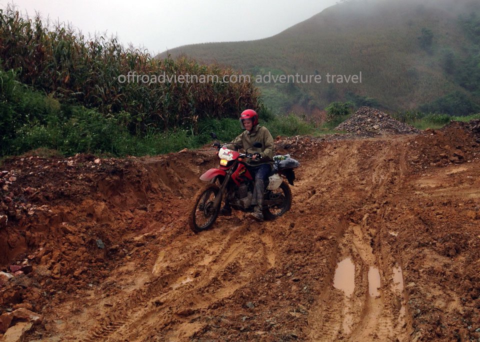 dirtbikingtourvietnam8.jpg