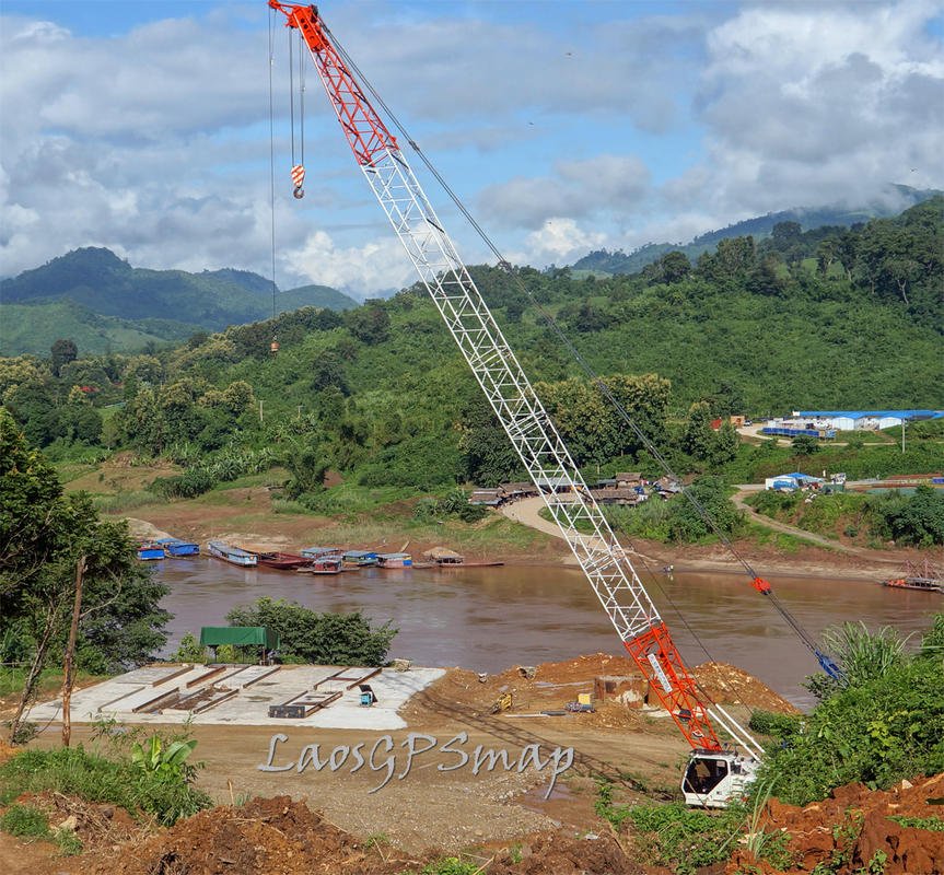 pakbeng-bridge2.jpg pakbeng-bridge2.jpg