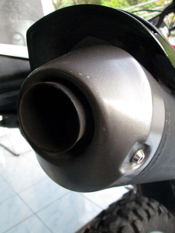 CRF exhaust 1.jpg