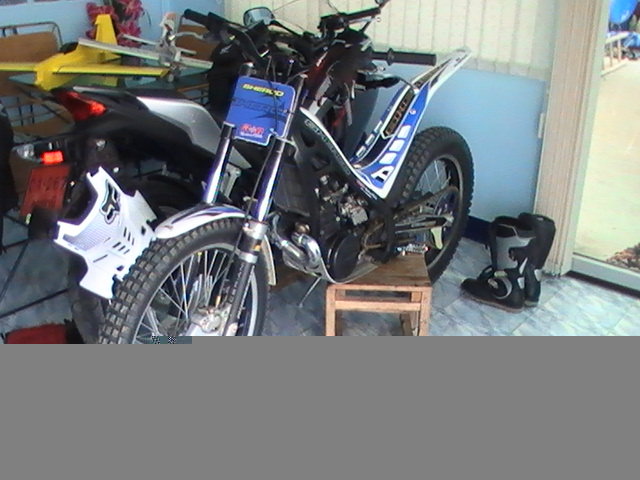 sherco 125 p1.JPG