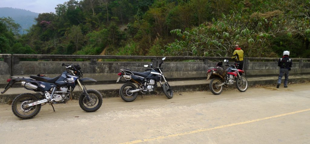 at samoeng bridge.jpg