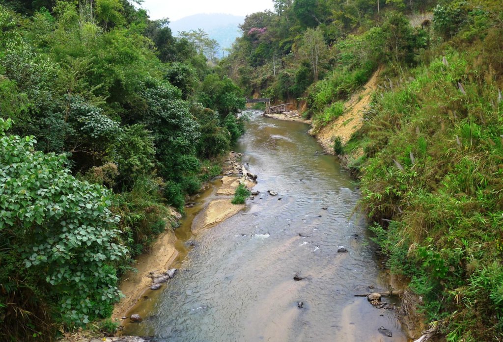 somoeng river.jpg