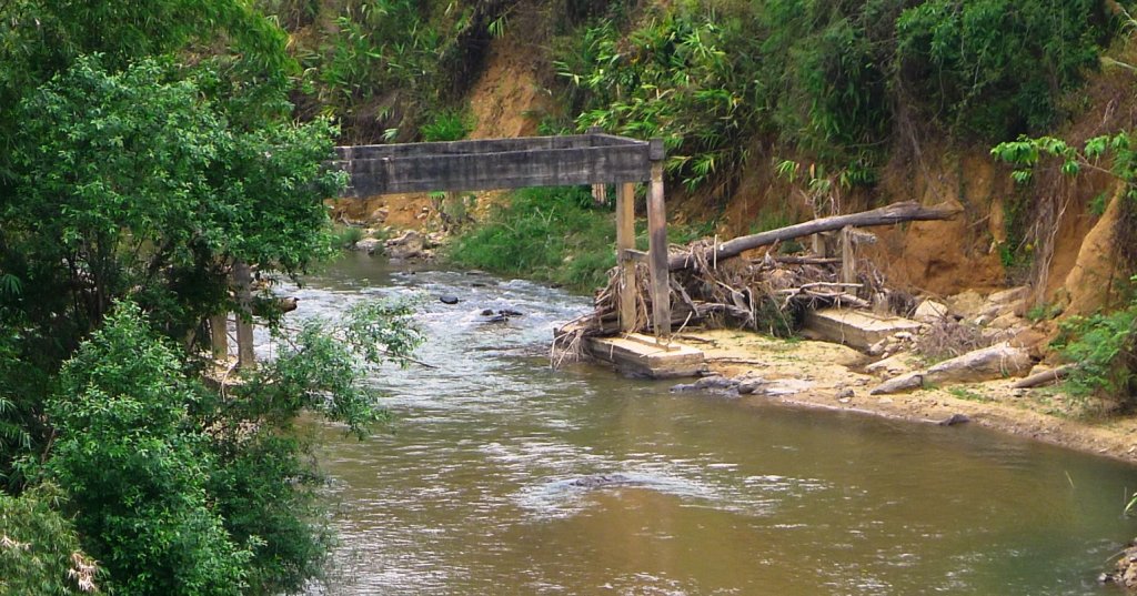 samoeng old bridge.jpg