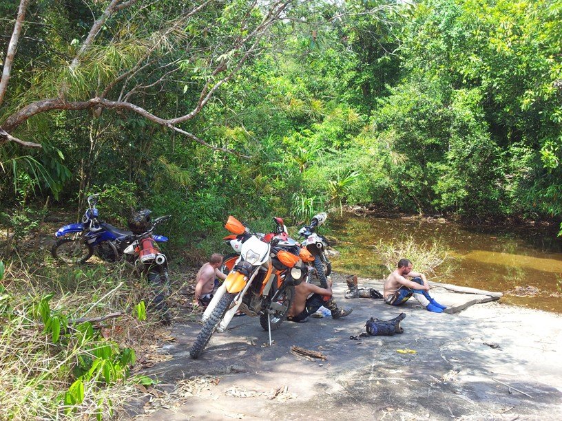 Lunch at river Kirirom trail 20140218.jpg