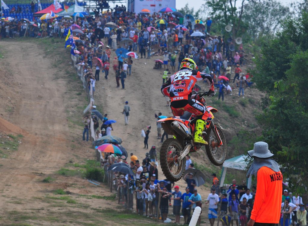 DSC_0205_edited.jpg DSC_0205_edited.jpg