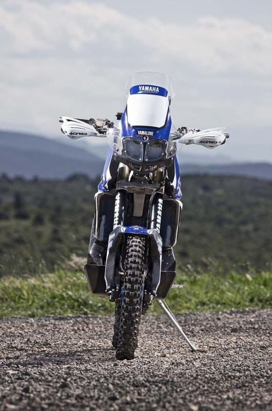 Cyril-Despres-Yamaha-Motor-France-2014-Dakar-Rally-12.jpg