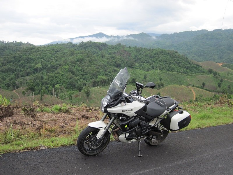 Versys.jpg Versys.jpg
