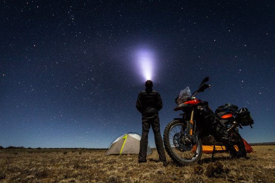 motorcycle-camping-under-stars-561x374.jpg motorcycle-camping-under-stars-561x374.jpg