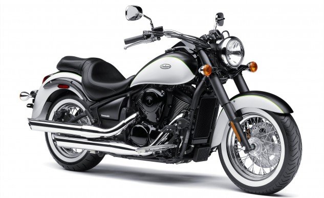 2015_Kawasaki_Vulcan-900-Classic_3.high_-633x387.jpg