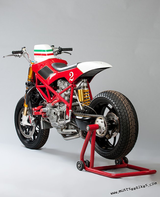 F1-Tracker-concept-Marcus-Moto-Design-2.jpg