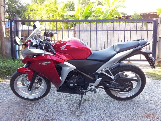 CBR2.jpg CBR2.jpg
