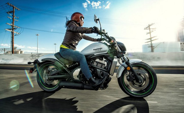 101514-2015_Kawasaki_Vulcan-S_action_32.med_-584x389.jpg