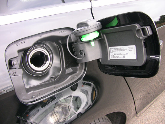 Fuel-Cap-Port.jpg Fuel-Cap-Port.jpg