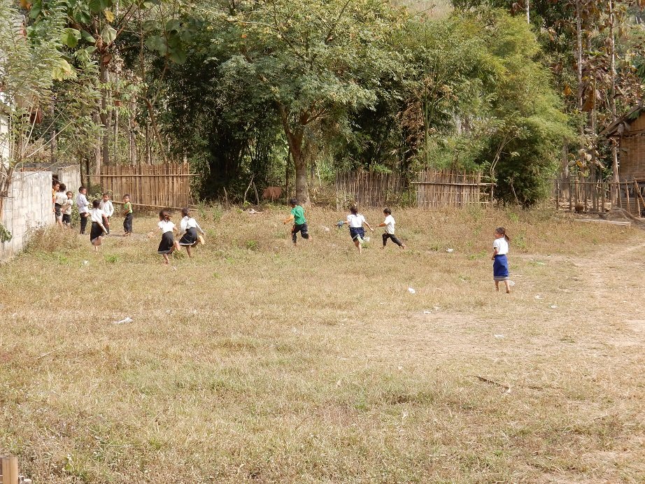 School kids runa way.JPG School kids runa way.JPG