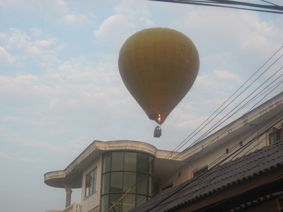 Balloons (2).JPG Balloons (2).JPG