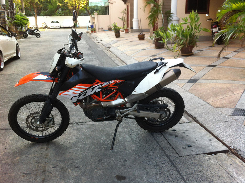 KTM6903.jpg