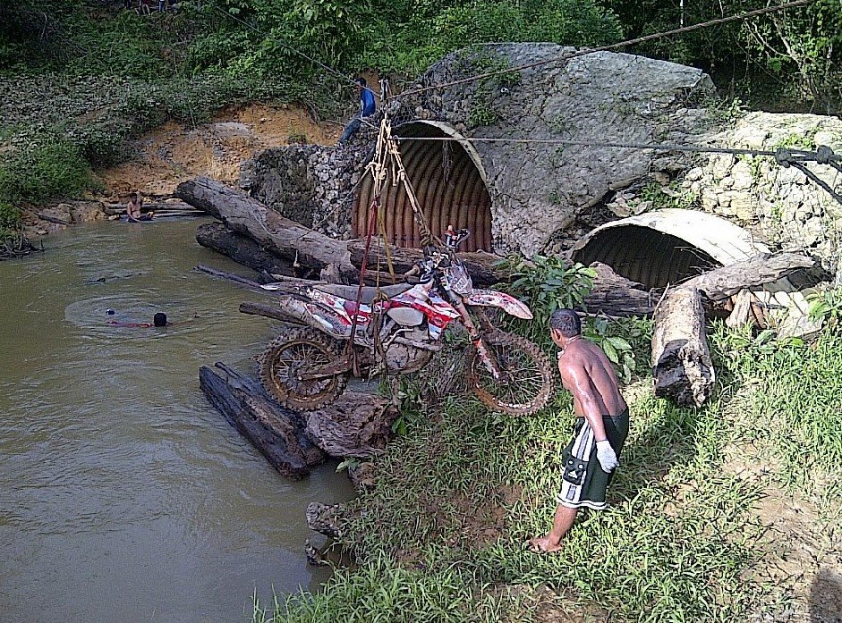 suspended bike.jpg