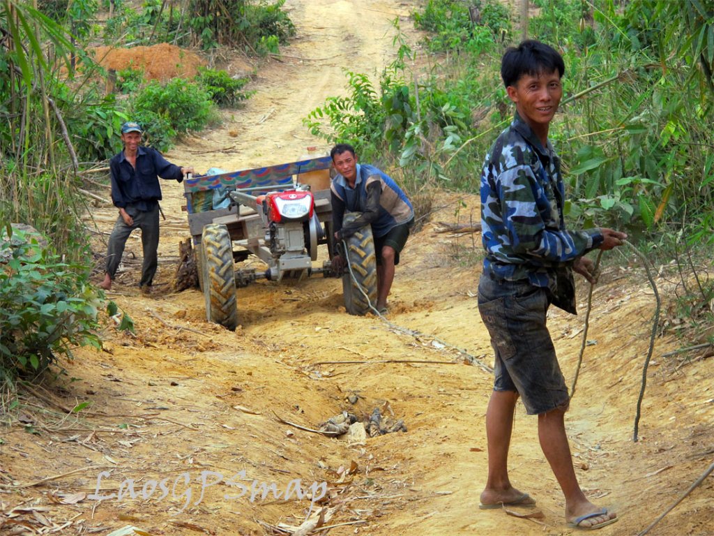 tuk-tuk-hill.jpg tuk-tuk-hill.jpg