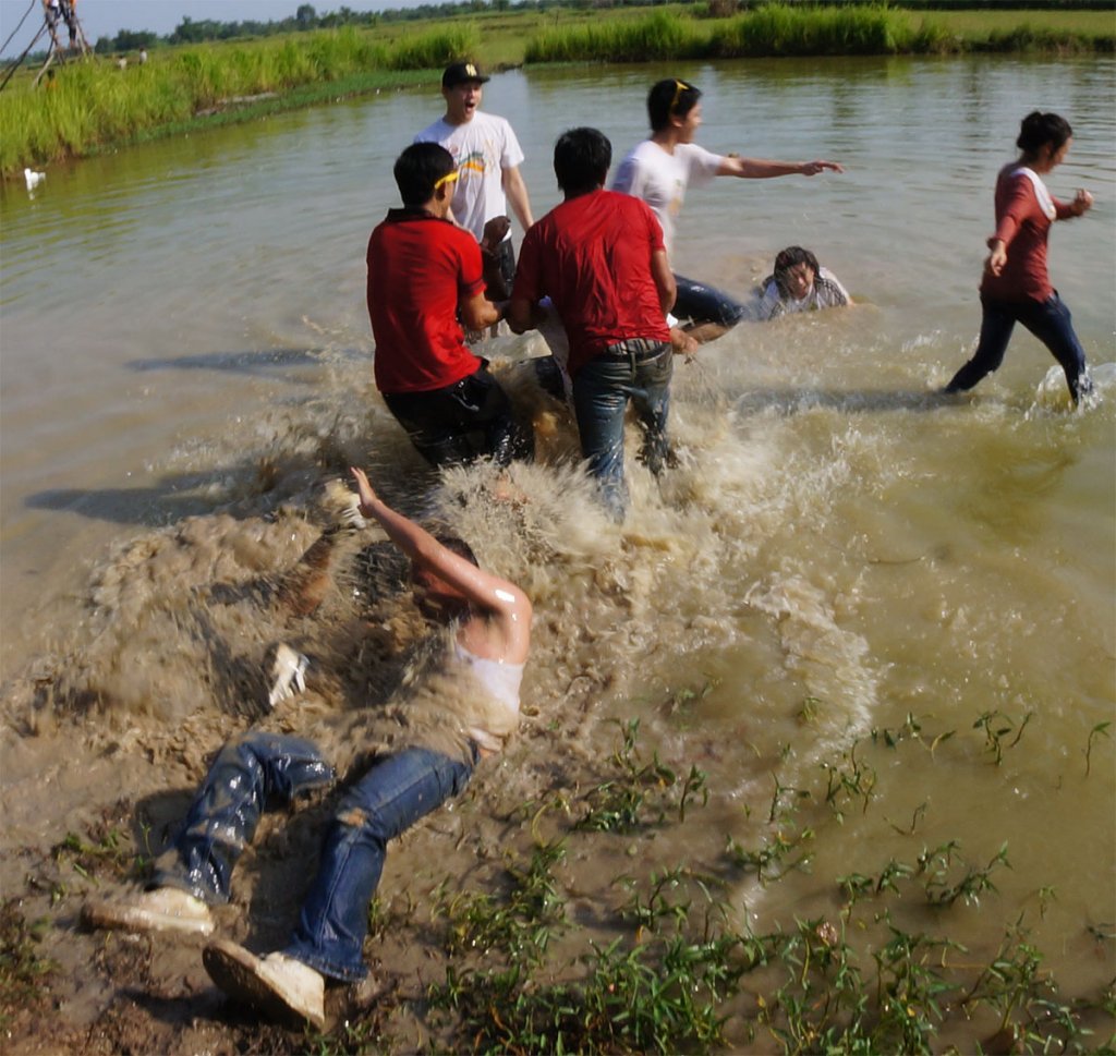 splash.jpg splash.jpg