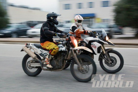 KTM-690-Adventure-vs-BMW-F800GS-561x374.jpg