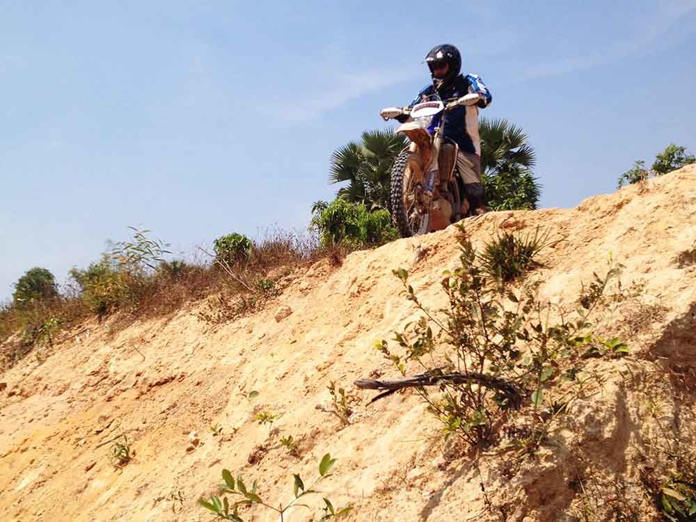 dirt-bike-tours-cambodia-embankment.jpg